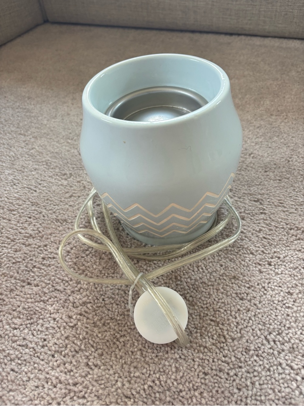 Yankee Candle Pale Blue Ceramic Chevron Electric Wax Warmer with Gold Accent